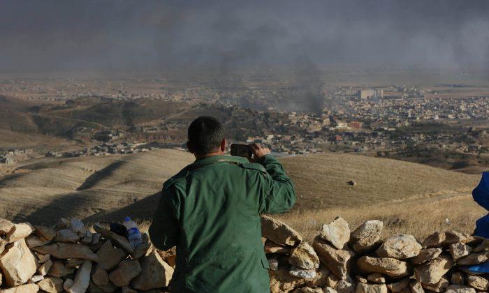 Iraqi Kurds Uncover Mass Graves in Formerly ISIS-Held Sinjar