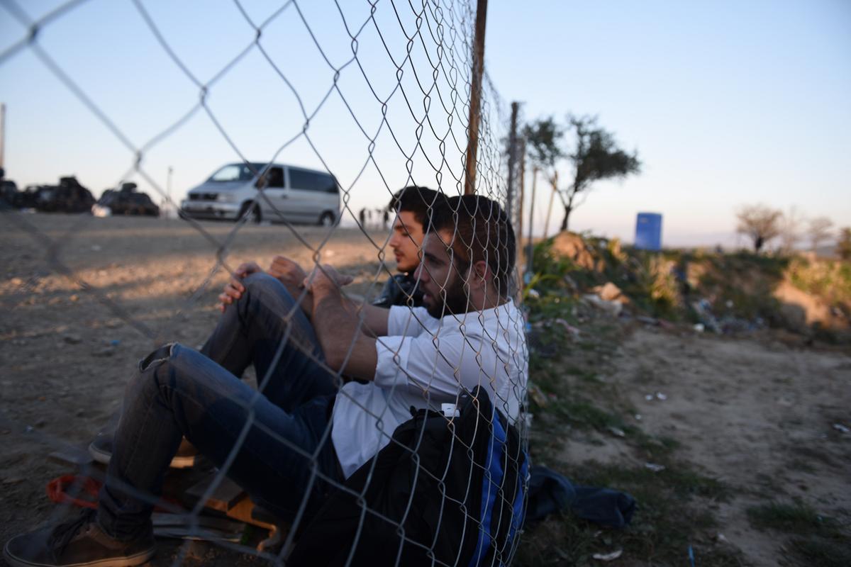 As US Officials Move to Strengthen Refugee Vetting, Obama Threatens to Veto Bill