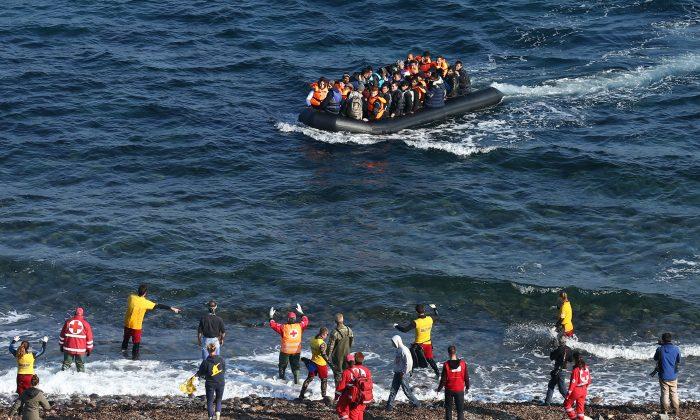 ‘Nearly Impossible’ to Find Jihadists Among Migrants, Greek Officials Warn