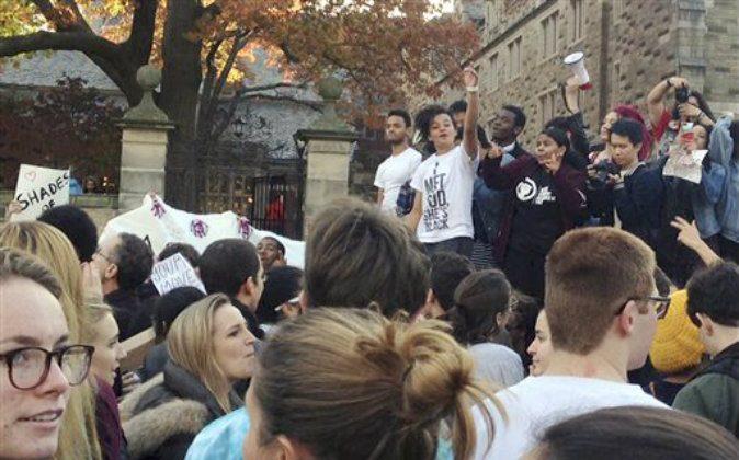 Yale University Halloween Costume Emails Get Nationwide Attention, Debate