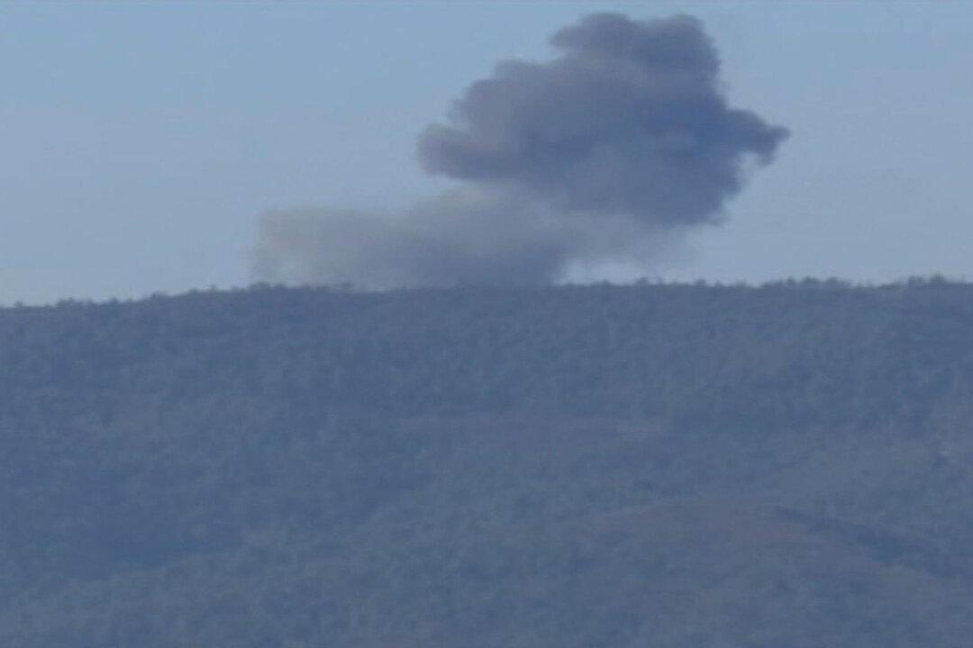 Video Shows Rescue Helicopters Getting Shelled While Looking for Russian Su-24 Pilots in Syria