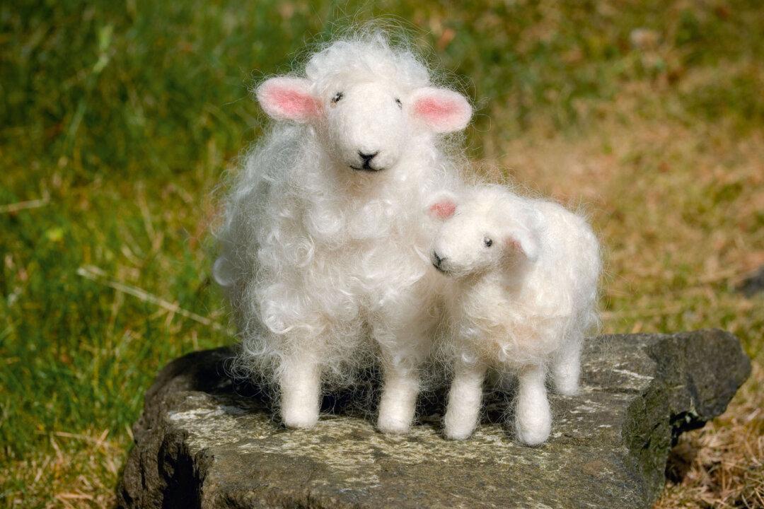 Easy, Needle-Felted Critters can Make Cute Gifts, Ornaments