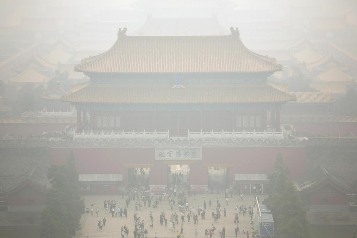 Air Pollution in Beijing Hits Hazardous Levels