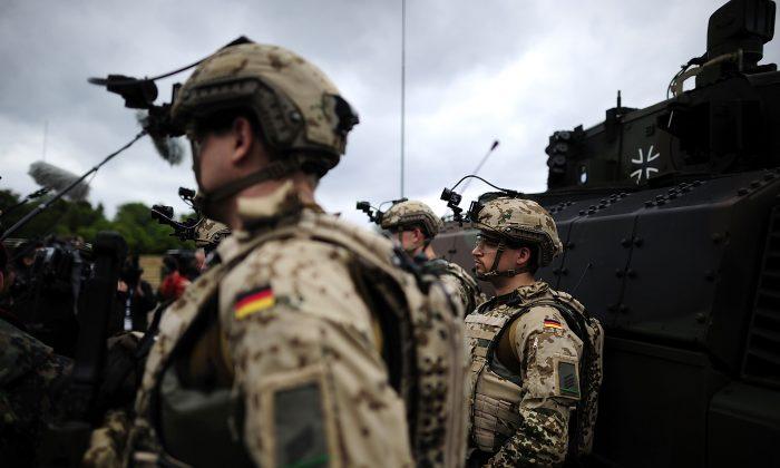 German Cabinet OKs Military Mission Against ISIS in Syria