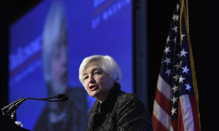 Yellen Confident in Economy Ahead of Expected Rate Hike