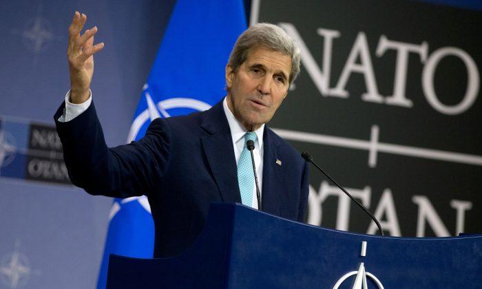 Kerry Says NATO Members Ready to Step Up Anti-ISIS Fight