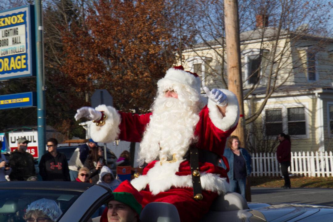 Principal That Banned Santa and the Pledge of Allegiance Overruled