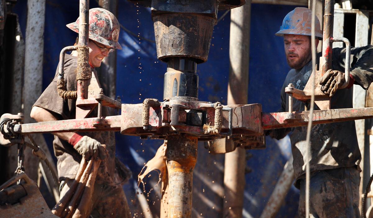 Oil Price Drops to Lowest Since 2009, Sinking Energy Stocks