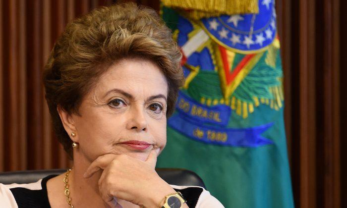 Brazilian Lawmakers Scuffle as Impeachment Commission Forms