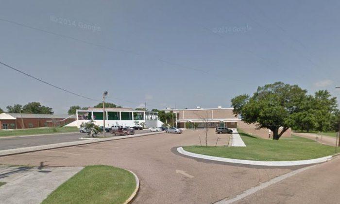 Mississippi: Device Detonated After Bomb Threat, Evacuation at School