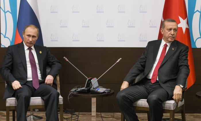 Russia–Turkey Ties Come Under Strain After Return of Ukraine's Azov Commanders