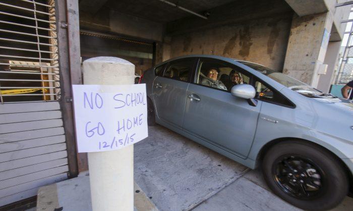Los Angeles Schools Close After Threat; New York Schools Receive Same Threat but Don’t Close