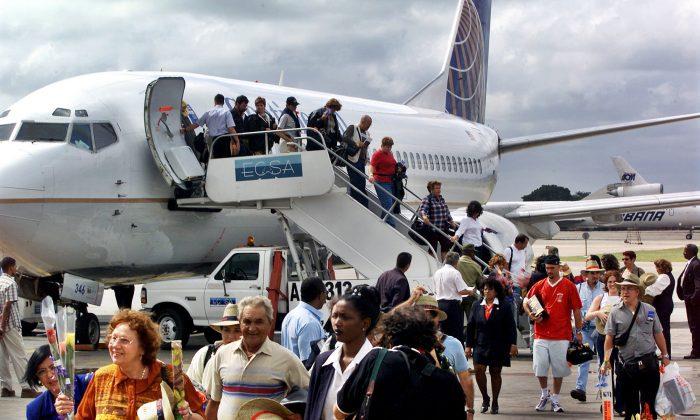 US, Cuba Reach Understanding on Restoring Commercial Flights