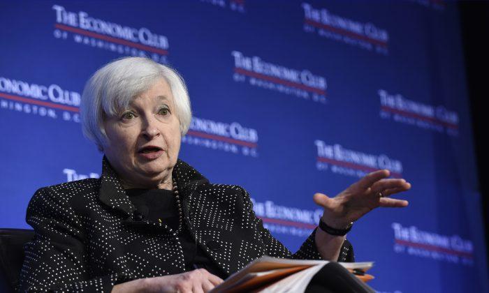 Fed Finally Lifts Key Interest Rate From Near Zero