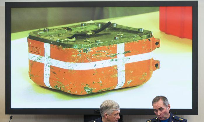 Foreign Experts Attend Study of Russian Jet’s Black Box