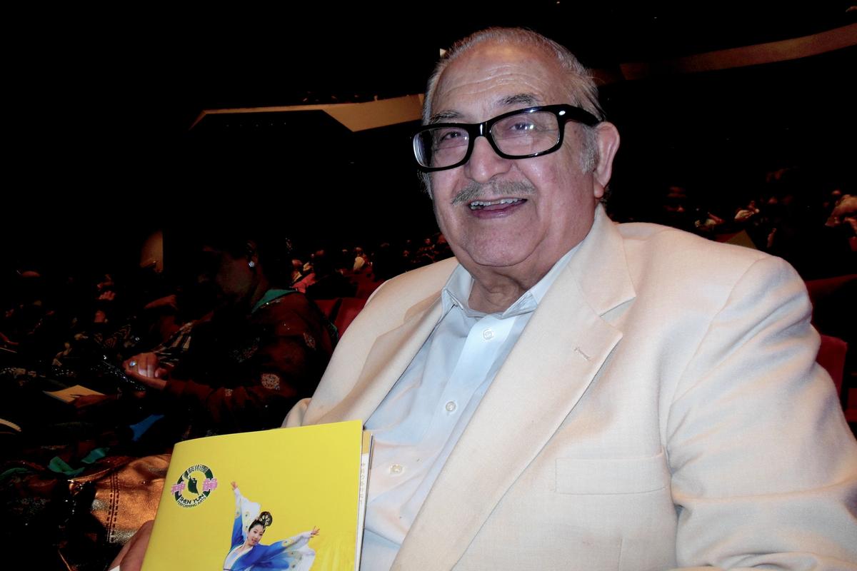 Historian Marvels at China’s Ancient History Presented on Stage by Shen Yun