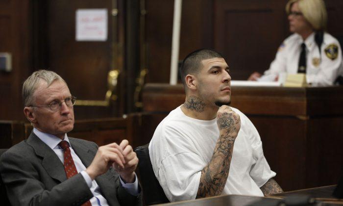 Aaron Hernandez Apparently Has A Bloods Gang Tattoo on His Neck, Photos Show