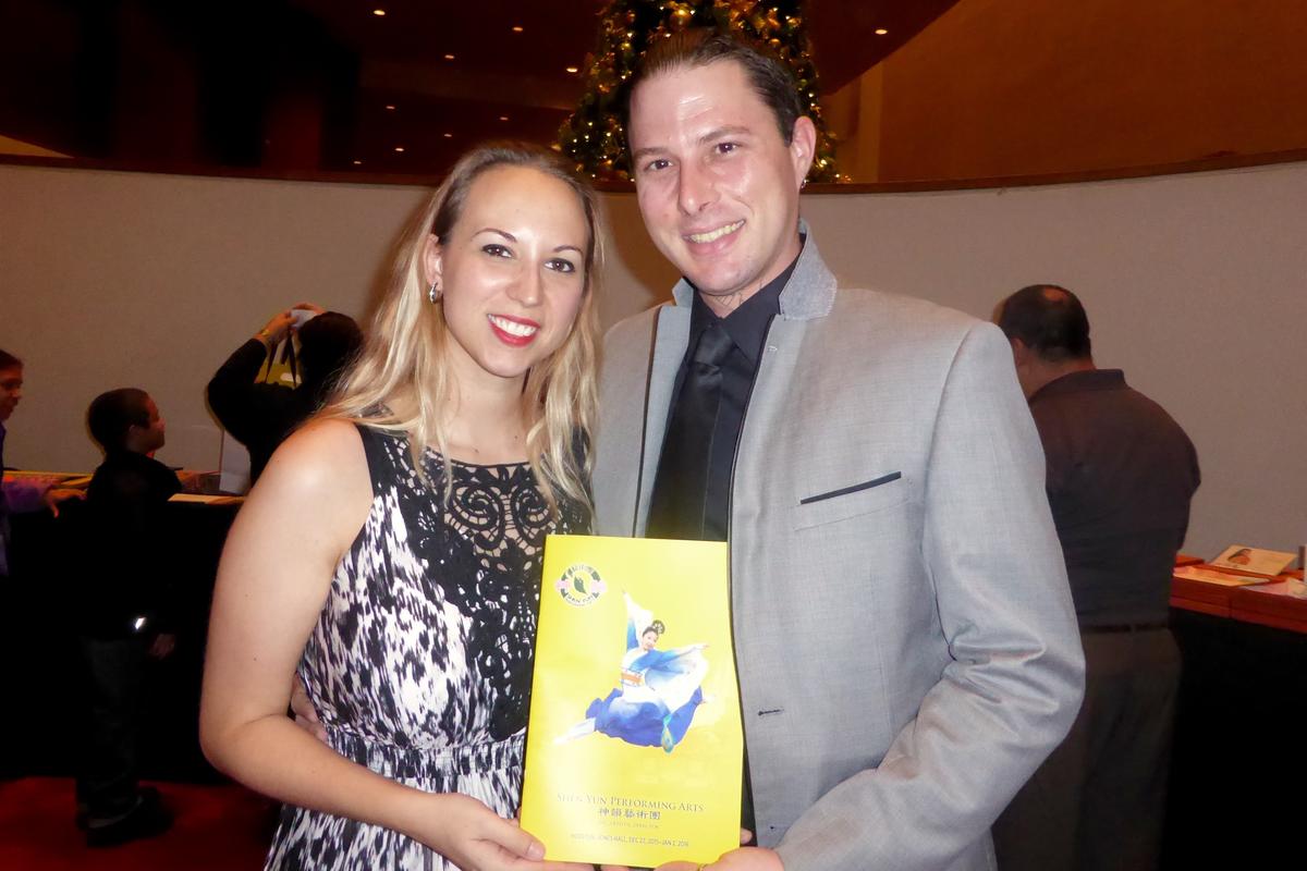 ‘You literally cannot get better than this performance,’ Artist Says of Shen Yun