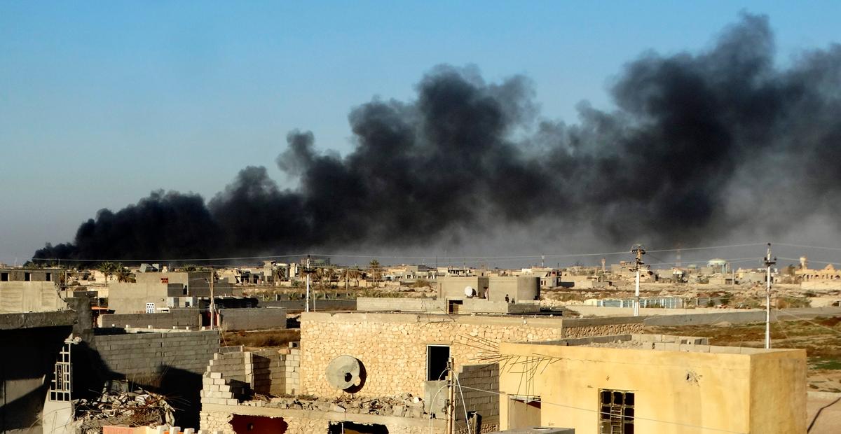 ISIS Puts Up Heavy Fight to Slow Iraqi Troop Advance on Ramadi