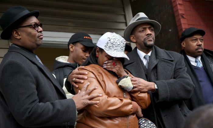 Relatives of Two Killed by Chicago Police Question Shootings