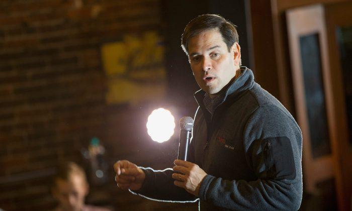 Rubio in Iowa as Questions Grow About Early-State Efforts