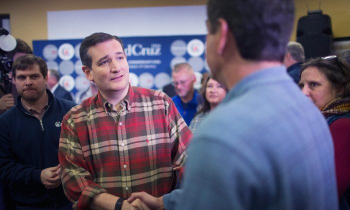 Ted Cruz Is Not Eligible to Be President: Constitutional Professor