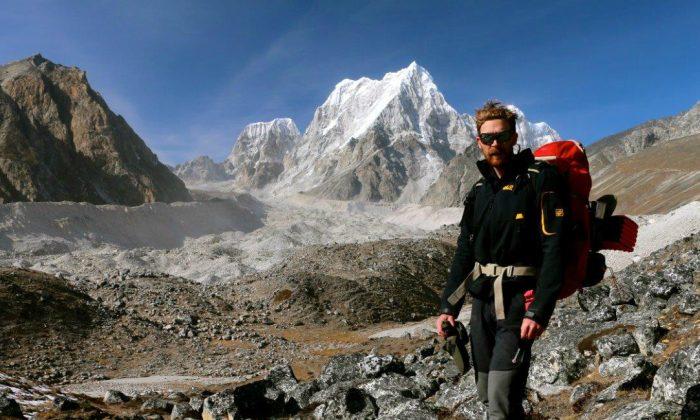 Retracing a High, Desperate Flight at Below Zero Near Mount Everest