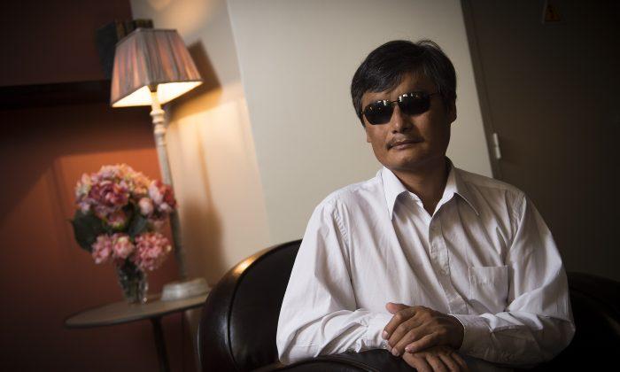 Chen Guangcheng Hopes Bells of New Year Will Ring In a New China