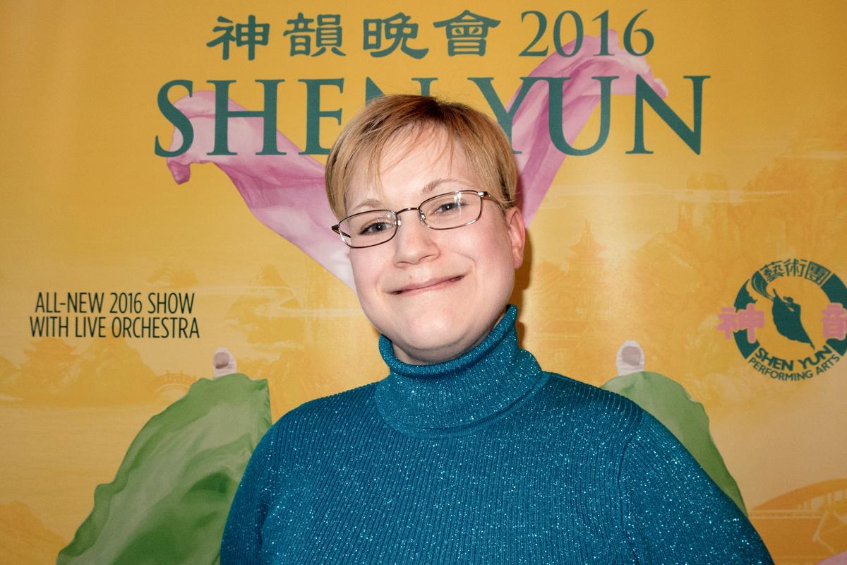 Shen Yun Stories Tell of Hope and Freedom
