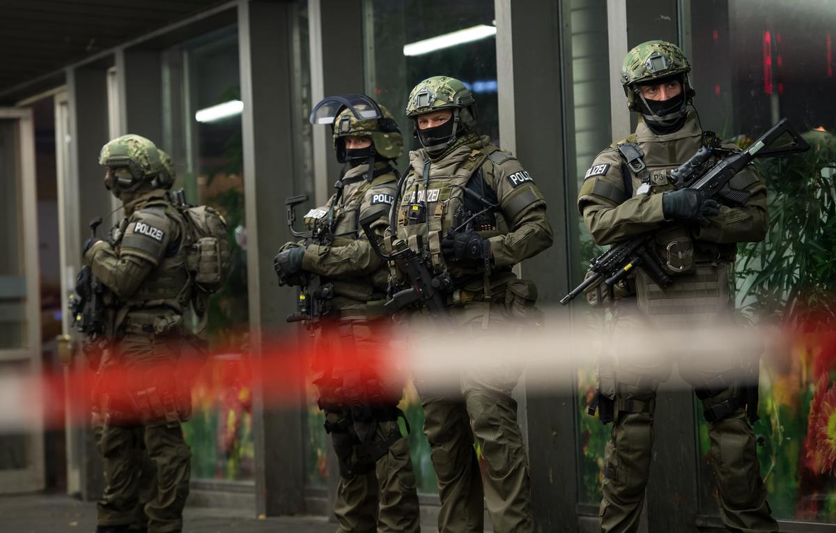 Munich Terror Threat Remains in Place, Stations Open Again
