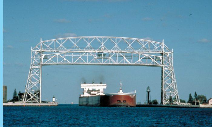 Duluth, Minnesota Now Accepting Applications for Aerial Lift Bridge Operator Position