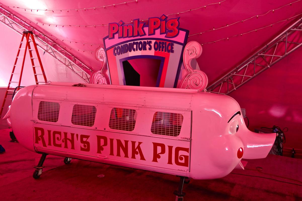 Keep the Pink Pig Flying