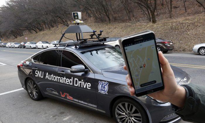 Driverless Taxi on Seoul Campus Offers Glimpse of Future