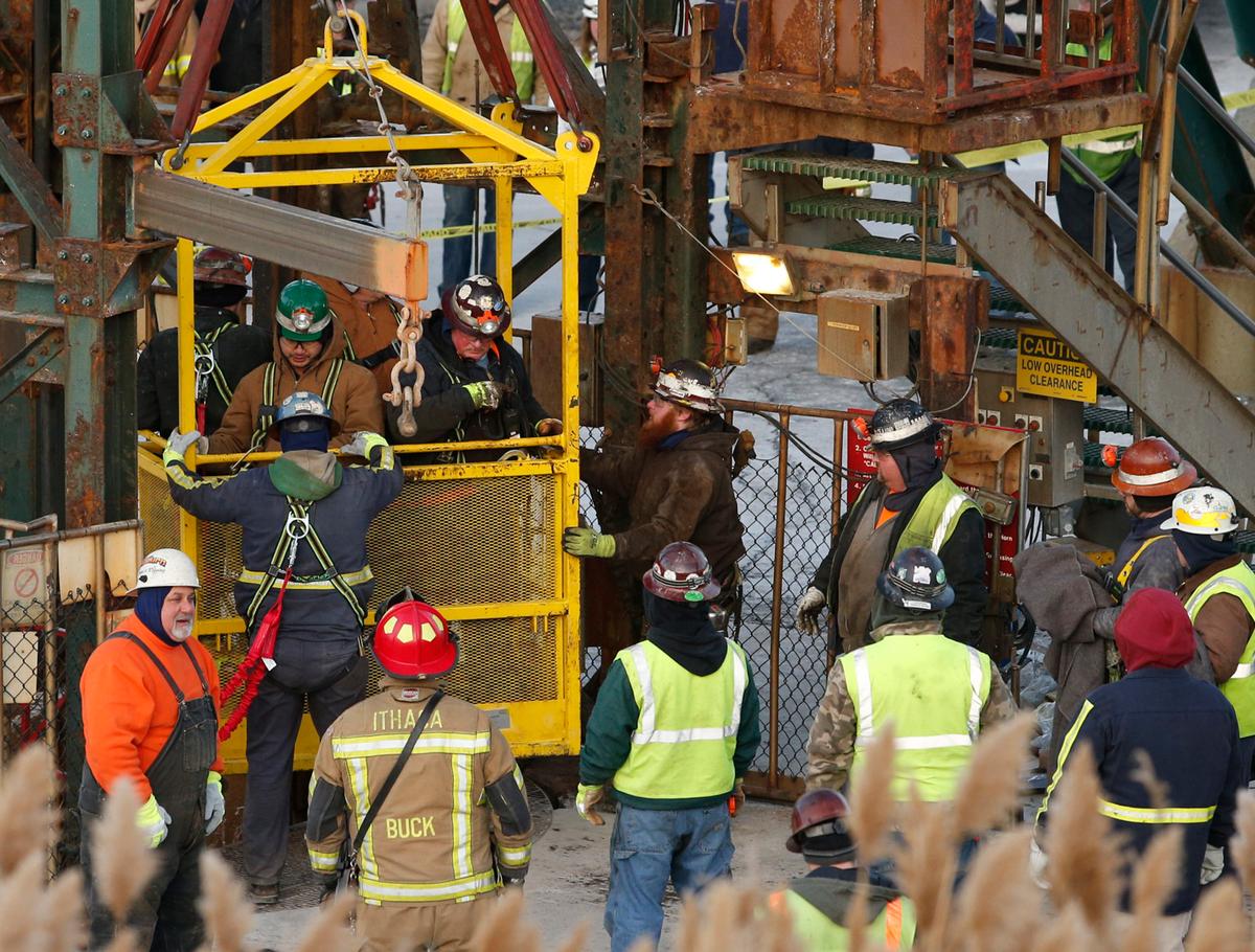NY Salt Miners Rescued After Frigid Night in Stuck Elevator
