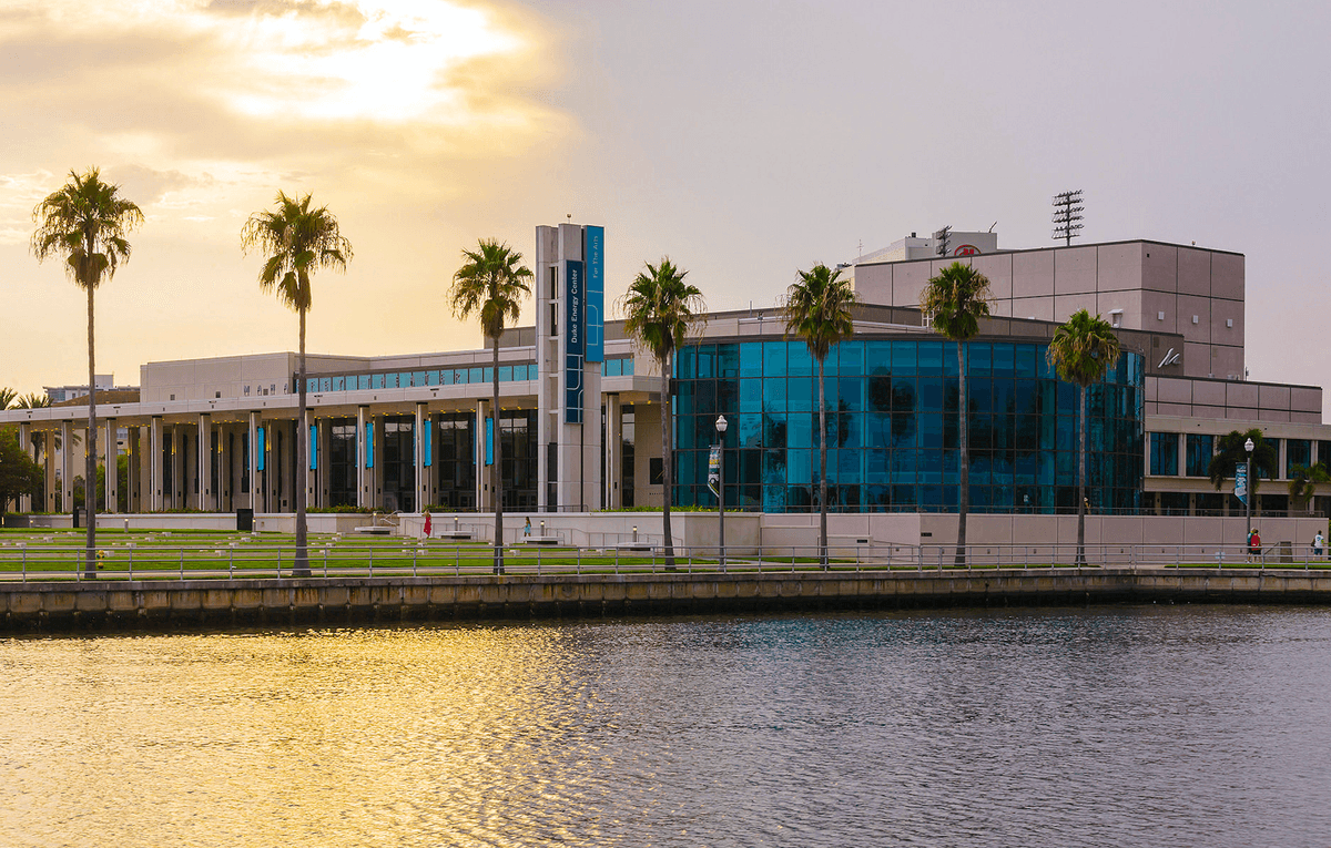 Shen Yun Returns to St. Petersburg for Another Heartfelt Performance