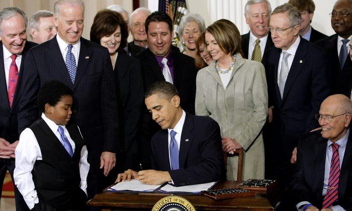 Obama Vetoes Bill to Repeal Signature Health Care Law