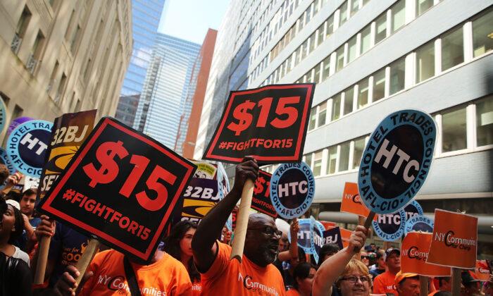 Federal $15 Minimum Wage Boost Would Have Huge Harmful Impact on Small Businesses: Entrepreneur, Expert