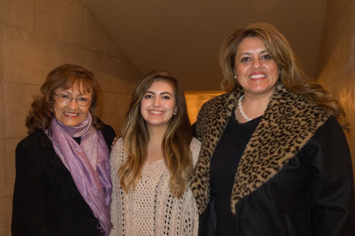 Shen Yun Shows Hope for China