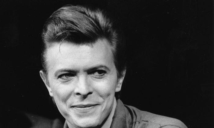 Watch David Bowie’s Dark & Haunting Final Video Before Losing His Battle With Cancer
