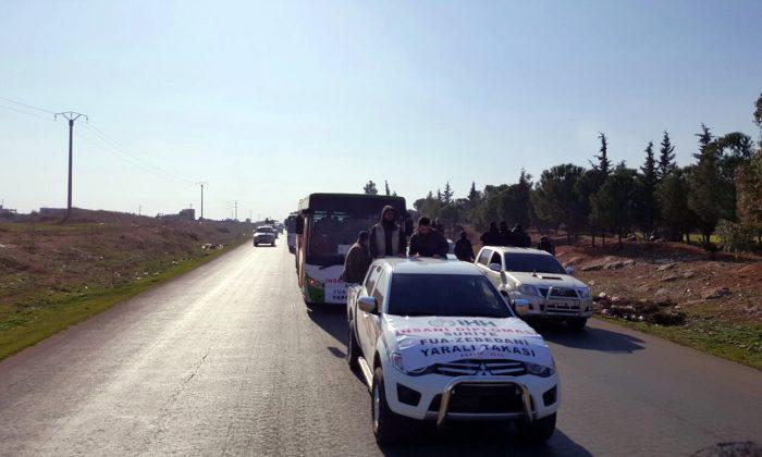 Aid Convoys Head Toward 3 Besieged Syria Villages