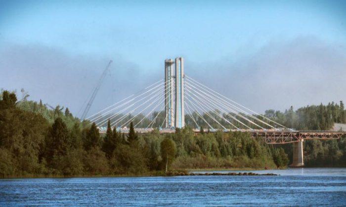 Nipigon River Bridge on Trans-Canada Highway Fails, but One Lane Has Been Re-opened