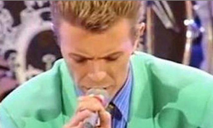 See When David Bowie Recited The Lord’s Prayer at The Freddie Mercury Tribute Concert