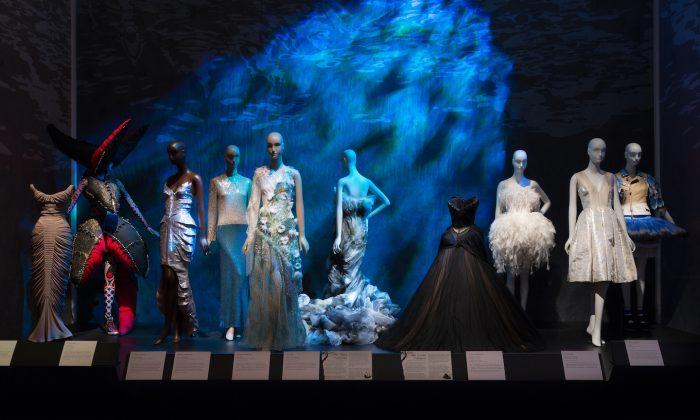 Fashion and Fairy Tales—a Match Made in Parallel Worlds