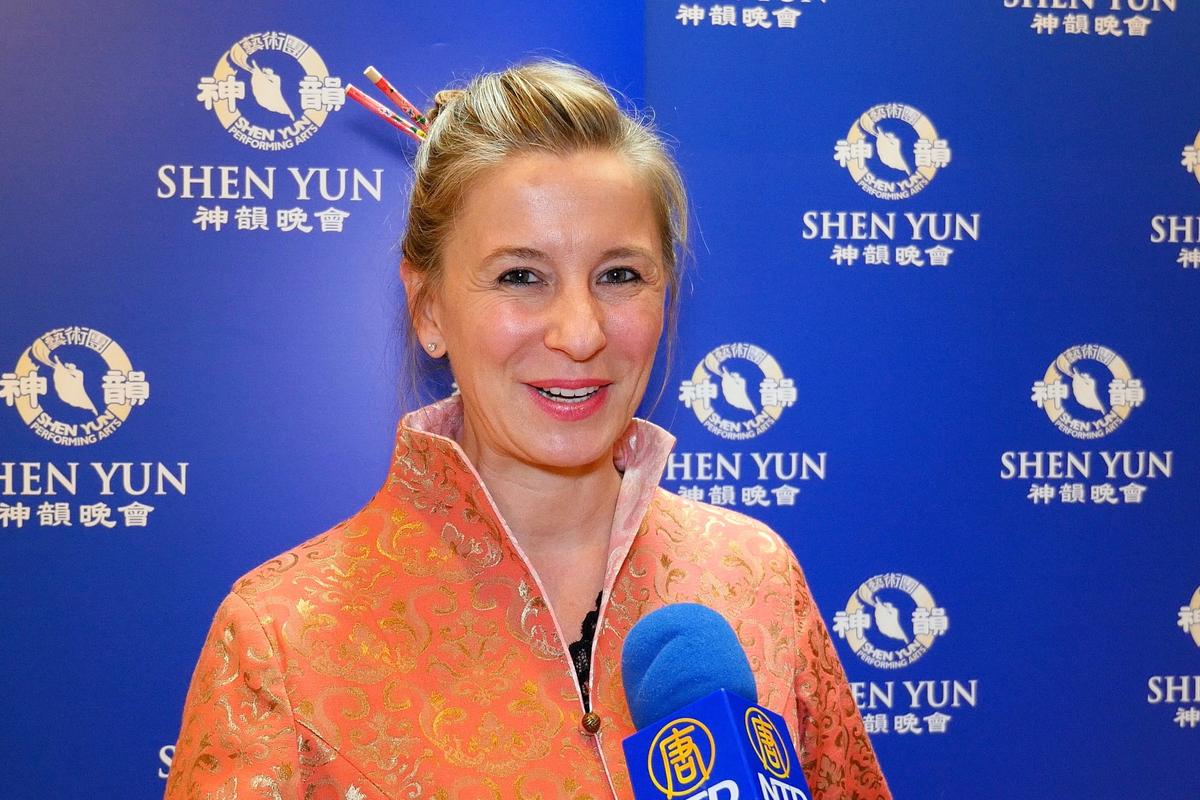 Shen Yun Shows Hope for Arts, Humanity