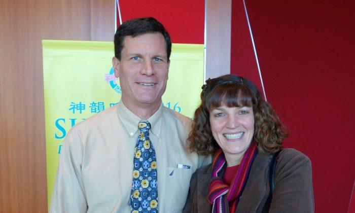 Arts-Loving Couple Find Amazing Artistry in Shen Yun