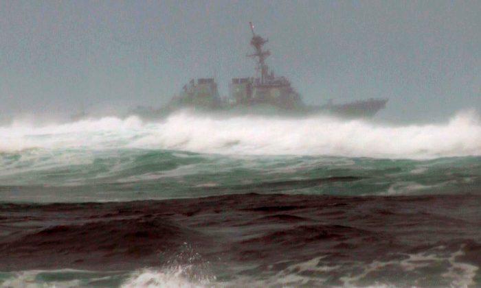 12 Marines Missing After Helicopters Crash Off Oahu, Hawaii, Search Under Way
