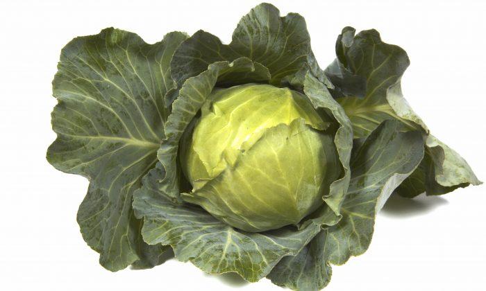 Cabbage Soup: A Simple, Healthy Solution to Eliminate Extra Holiday Pounds