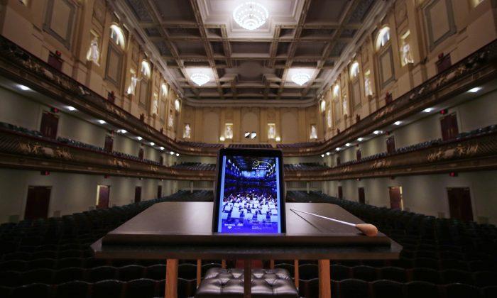 Tech at the Symphony: Boston Orchestra Loaning Patrons IPads