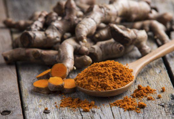 Turmeric is able to inhibit the growth of certain bacteria, parasites and fungi. (sommail/iStock)