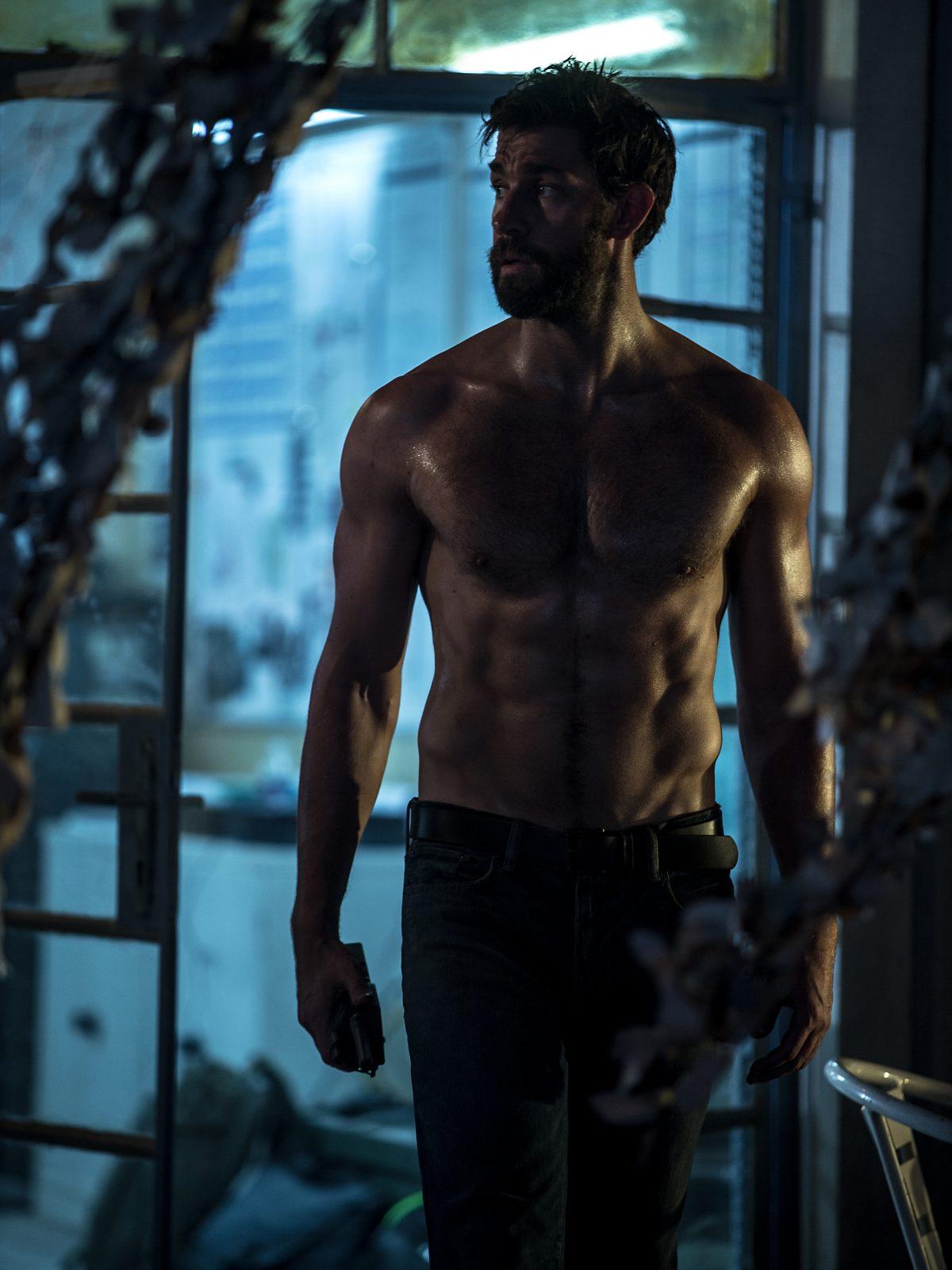 John Krasinski got ripped to play Navy SEAL Jack Silva in "13 Hours: The Secret Soldiers of Benghazi." (Paramount Pictures/3 Arts Entertainment/Bay Films